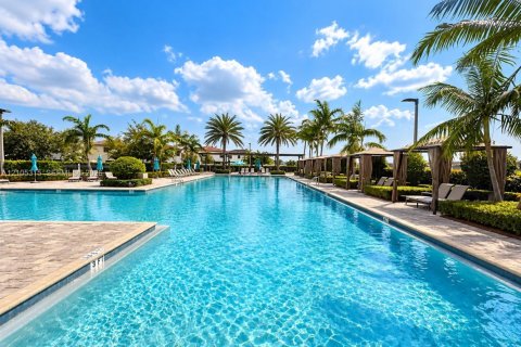 Touwnhouse à louer à Hialeah, Floride: 3 chambres, 123.75 m2 № 2414276 - photo 24