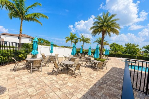 Touwnhouse à louer à Hialeah, Floride: 3 chambres, 123.75 m2 № 2414276 - photo 26