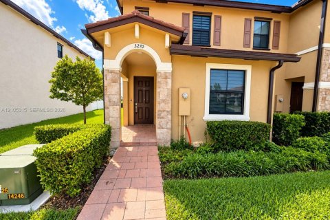 Touwnhouse à louer à Hialeah, Floride: 3 chambres, 123.75 m2 № 2414276 - photo 15