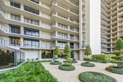 Copropriété à louer à Tampa, Floride: 2 chambres, 158.12 m2 № 2165891 - photo 3