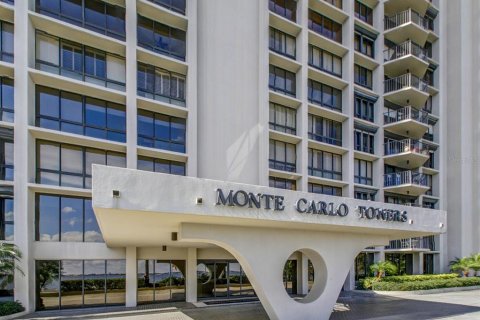 Copropriété à louer à Tampa, Floride: 2 chambres, 158.12 m2 № 2165891 - photo 2