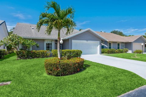 Casa en venta en West Palm Beach, Florida, 2 dormitorios, 151.9 m2 № 2260888 - foto 3