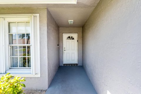 Casa en venta en West Palm Beach, Florida, 2 dormitorios, 151.9 m2 № 2260888 - foto 4
