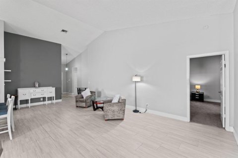 Casa en venta en West Palm Beach, Florida, 2 dormitorios, 151.9 m2 № 2260888 - foto 16