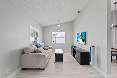 Casa en venta en West Palm Beach, Florida, 2 dormitorios, 151.9 m2 № 2260888 - foto 17