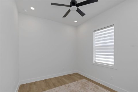 Casa en venta en Clearwater, Florida, 4 dormitorios, 198.63 m2 № 1907088 - foto 20