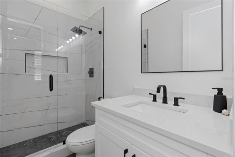 House in Clearwater, Florida 4 bedrooms, 198.63 sq.m. № 1907088 - photo 23