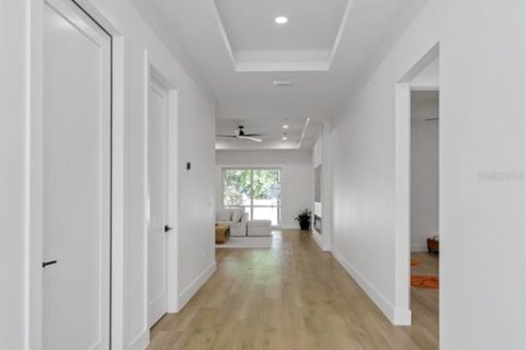 House in Clearwater, Florida 4 bedrooms, 198.63 sq.m. № 1907088 - photo 6
