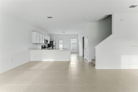 Adosado en alquiler en Apopka, Florida, 3 dormitorios, 141.03 m2 № 1916893 - foto 9