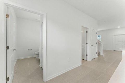 Adosado en alquiler en Apopka, Florida, 3 dormitorios, 141.03 m2 № 1916893 - foto 11