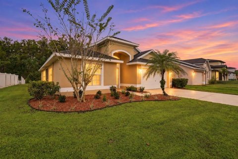 Casa en venta en Kissimmee, Florida, 3 dormitorios, 168.06 m2 № 2384403 - foto 3