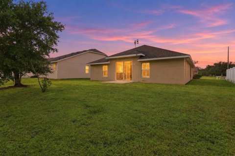 Casa en venta en Kissimmee, Florida, 3 dormitorios, 168.06 m2 № 2384403 - foto 5