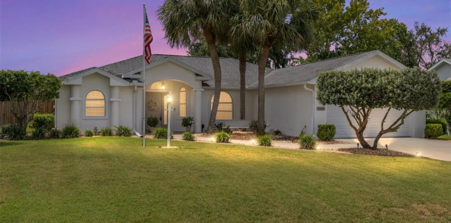 Casa en Ocala, Florida 3 dormitorios, 167.97 m2 № 1877168