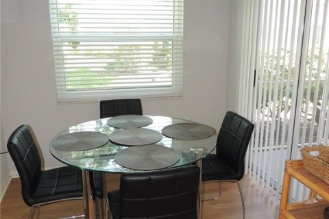 Condo in Sarasota, Florida, 2 bedrooms № 2105725 - photo 15