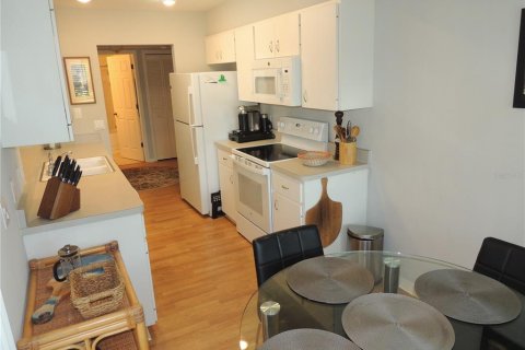 Condo in Sarasota, Florida, 2 bedrooms № 2105725 - photo 14