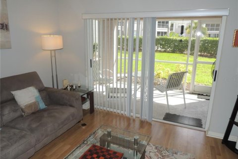 Condo in Sarasota, Florida, 2 bedrooms № 2105725 - photo 23