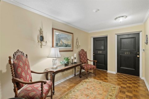Copropriété à vendre à Tampa, Floride: 2 chambres, 191.38 m2 № 1914988 - photo 4