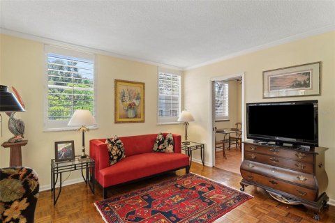 Copropriété à vendre à Tampa, Floride: 2 chambres, 191.38 m2 № 1914988 - photo 14