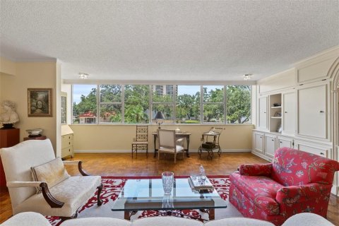 Copropriété à vendre à Tampa, Floride: 2 chambres, 191.38 m2 № 1914988 - photo 8