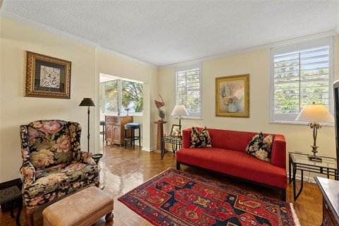 Copropriété à vendre à Tampa, Floride: 2 chambres, 191.38 m2 № 1914988 - photo 13