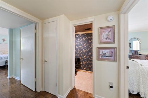 Copropriété à vendre à Tampa, Floride: 2 chambres, 191.38 m2 № 1914988 - photo 18
