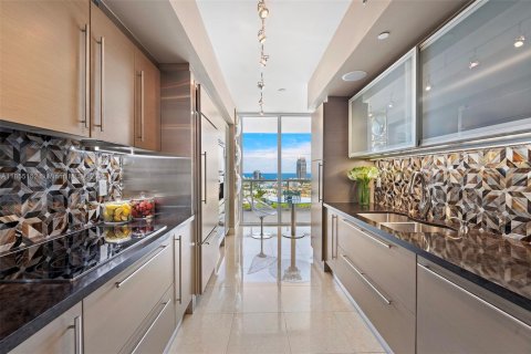Copropriété à vendre à Miami Beach, Floride: 2 chambres, 168.62 m2 № 1880304 - photo 16