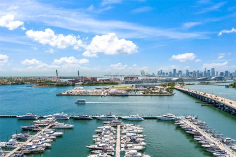 Copropriété à vendre à Miami Beach, Floride: 2 chambres, 168.62 m2 № 1880304 - photo 21