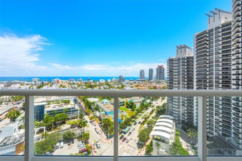 Copropriété à vendre à Miami Beach, Floride: 2 chambres, 168.62 m2 № 1880304 - photo 10