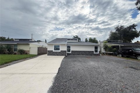 Casa en Lakeland, Florida 3 dormitorios, 123.75 m2 № 2379092