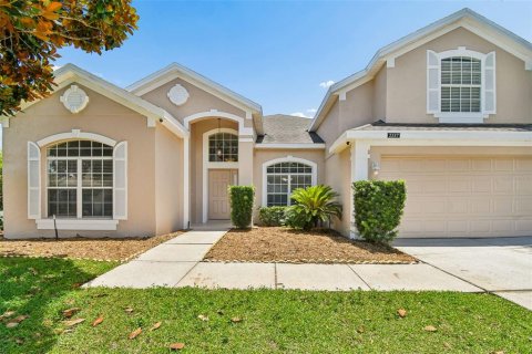 House in Orlando, Florida 4 bedrooms, 254.65 sq.m. № 2210354 - photo 4