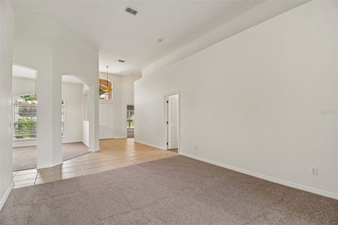 House in Orlando, Florida 4 bedrooms, 254.65 sq.m. № 2210354 - photo 16