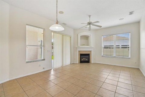 House in Orlando, Florida 4 bedrooms, 254.65 sq.m. № 2210354 - photo 23