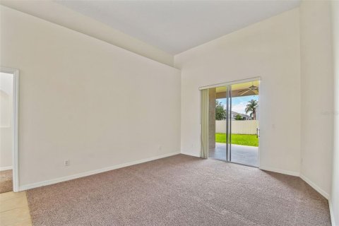 House in Orlando, Florida 4 bedrooms, 254.65 sq.m. № 2210354 - photo 14
