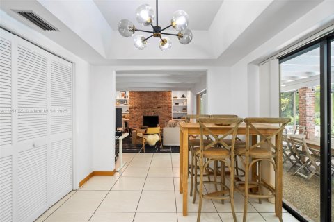Casa en venta en Pinecrest, Florida, 4 dormitorios, 255.2 m2 № 1857455 - foto 18