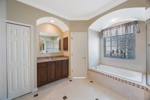 House in Bradenton, Florida 3 bedrooms, 257.9 sq.m. № 1789860 - photo 26