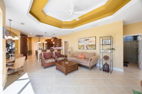 House in Bradenton, Florida 3 bedrooms, 257.9 sq.m. № 1789860 - photo 19