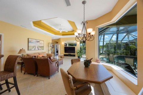House in Bradenton, Florida 3 bedrooms, 257.9 sq.m. № 1789860 - photo 15