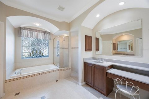 House in Bradenton, Florida 3 bedrooms, 257.9 sq.m. № 1789860 - photo 25