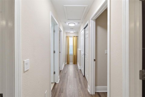 Villa ou maison à vendre à Tampa, Floride: 5 chambres, 150.87 m2 № 2299306 - photo 16
