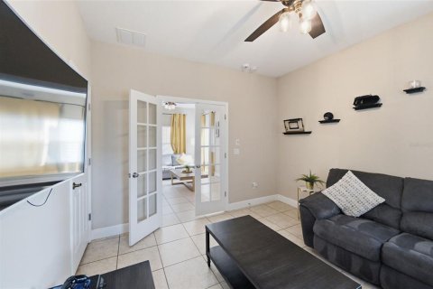 Villa ou maison à vendre à Tampa, Floride: 5 chambres, 150.87 m2 № 2299306 - photo 11