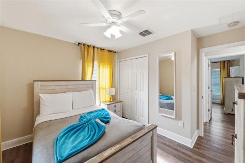 Villa ou maison à vendre à Tampa, Floride: 5 chambres, 150.87 m2 № 2299306 - photo 27