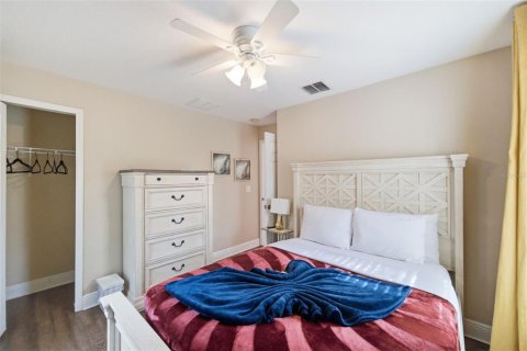 Villa ou maison à vendre à Tampa, Floride: 5 chambres, 150.87 m2 № 2299306 - photo 23