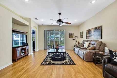Villa ou maison à vendre à Land O' Lakes, Floride: 3 chambres, 157.75 m2 № 1774697 - photo 6