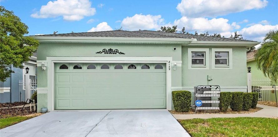 Casa en Land O' Lakes, Florida 3 dormitorios, 157.75 m2 № 1774697