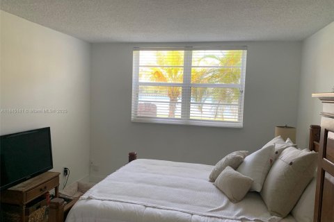 Condo in Aventura, Florida, 1 bedroom  № 1940762 - photo 5