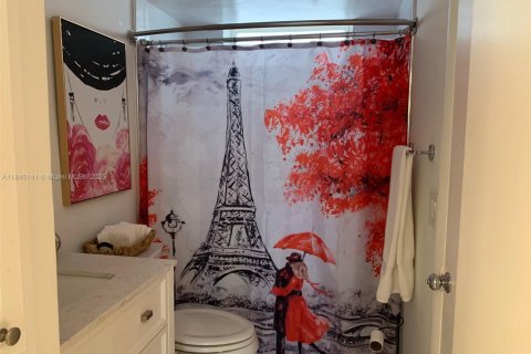 Condo in Aventura, Florida, 1 bedroom  № 1940762 - photo 8