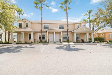 Townhouse in Clermont, Florida 3 bedrooms, 139.45 sq.m. № 2167814 - photo 4