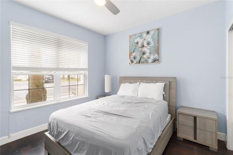 Townhouse in Clermont, Florida 3 bedrooms, 139.45 sq.m. № 2167814 - photo 14