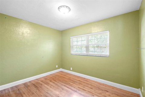 House in DeLand, Florida 3 bedrooms, 160.81 sq.m. № 2098289 - photo 19