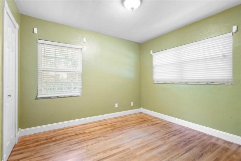 House in DeLand, Florida 3 bedrooms, 160.81 sq.m. № 2098289 - photo 18